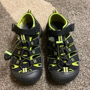 Keen sz 1 kids Newport H2 sandals